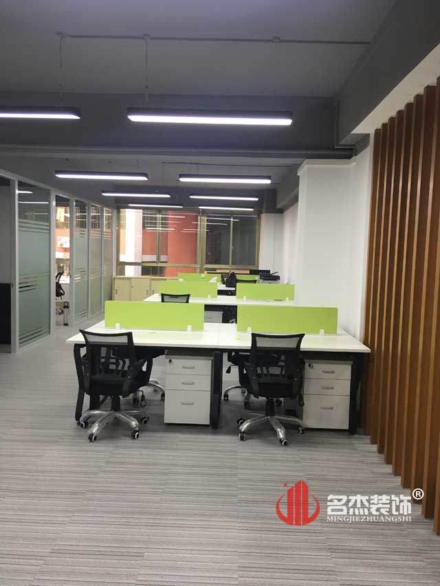 办公室正能量奖励网站入口实景图.jpg