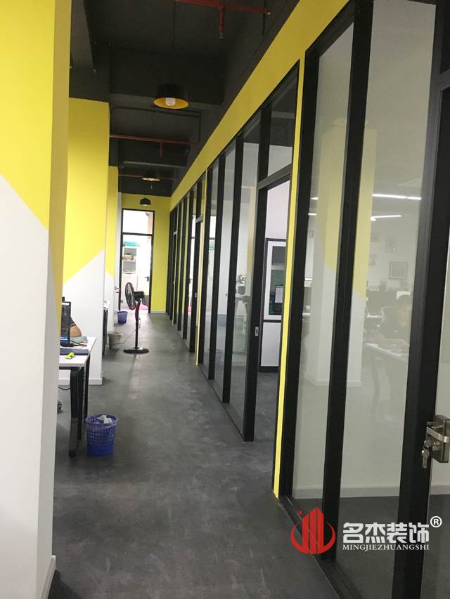 过道正能量奖励网站入口设计完工照.jpg