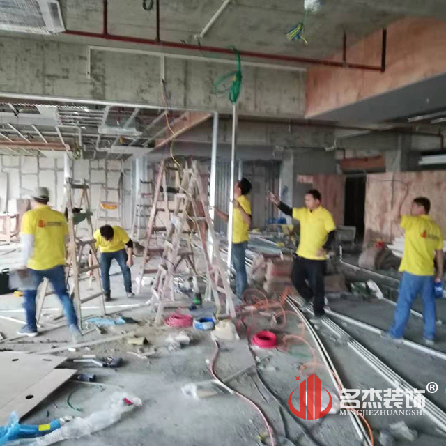 办公室正能量奖励网站入口施工照.jpg