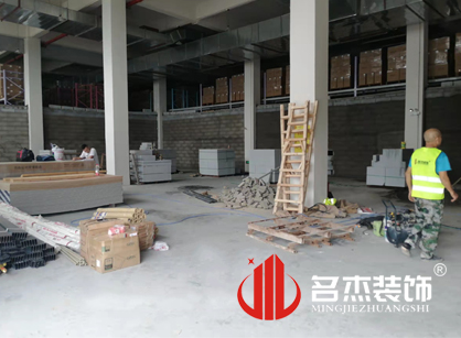 巡工地日记，颜朵化妆品科技办公室正能量奖励网站入口项目紧张进行中